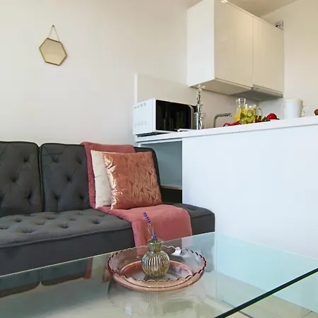 Phaedrus Living: Seaview Onyx Flat Lighthouse 48 Appartement