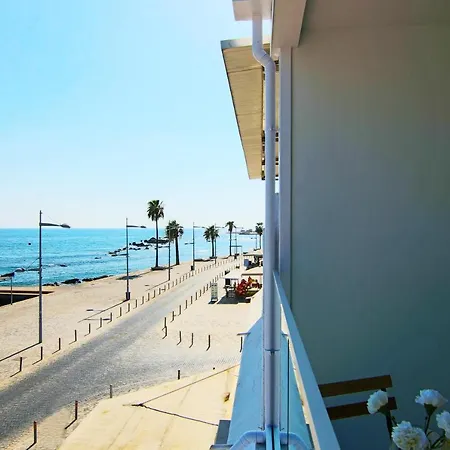 Phaedrus Living: Seaview Onyx Flat Lighthouse 48 Paphos