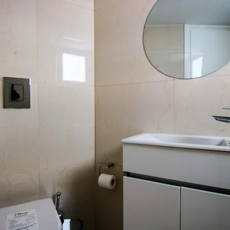 Phaedrus Living: Seaview Onyx Flat Lighthouse 48 아파트